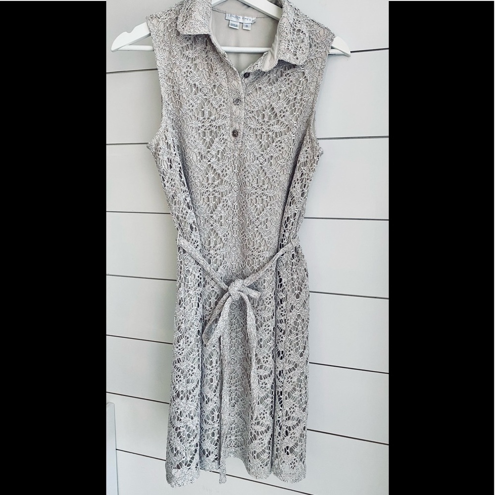 London Times Dress Size 8 Beige Crochet Lace Overlay Collared Sleeveless